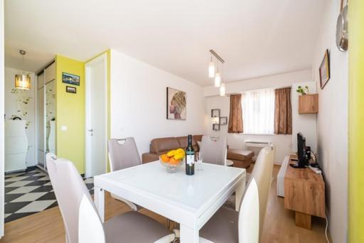 Bright Apartment